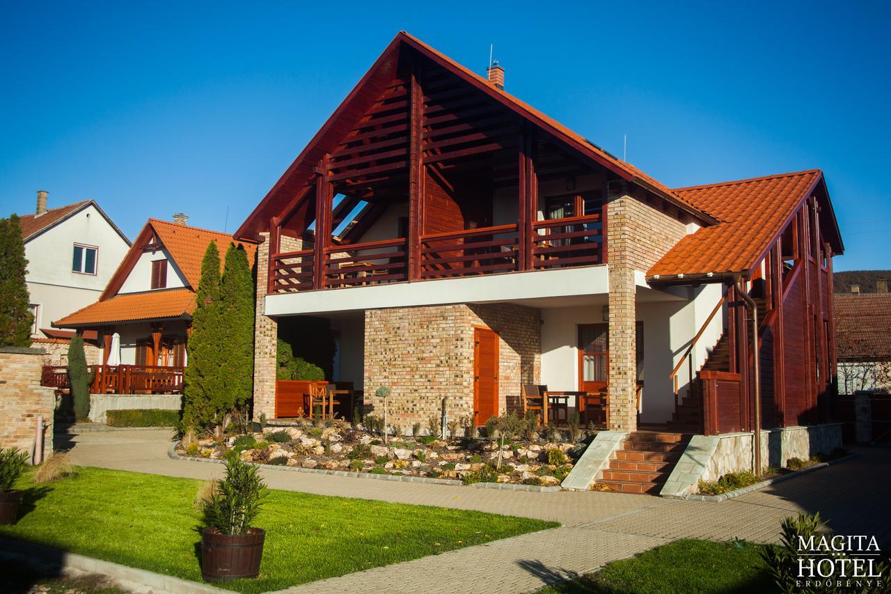 Magita Hotel Basko Екстериор снимка