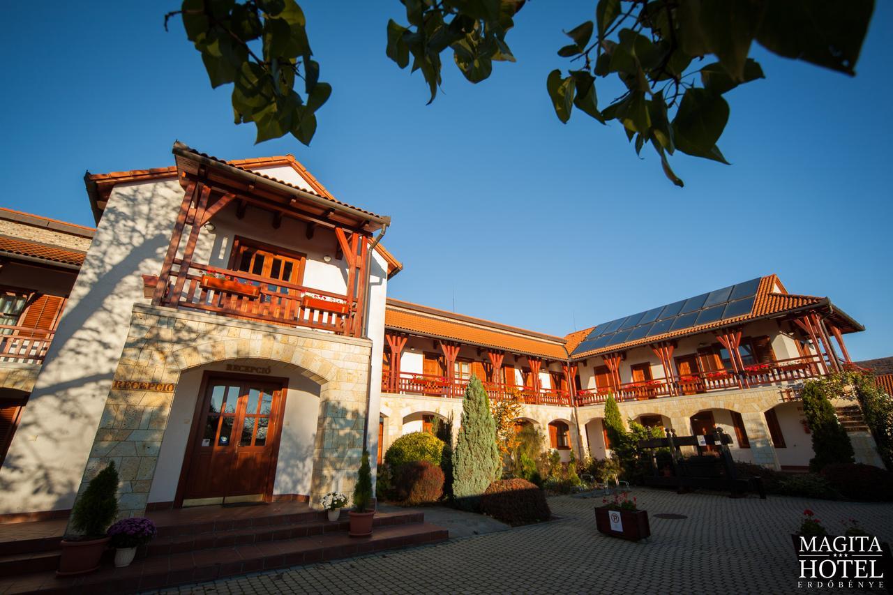 Magita Hotel Basko Екстериор снимка