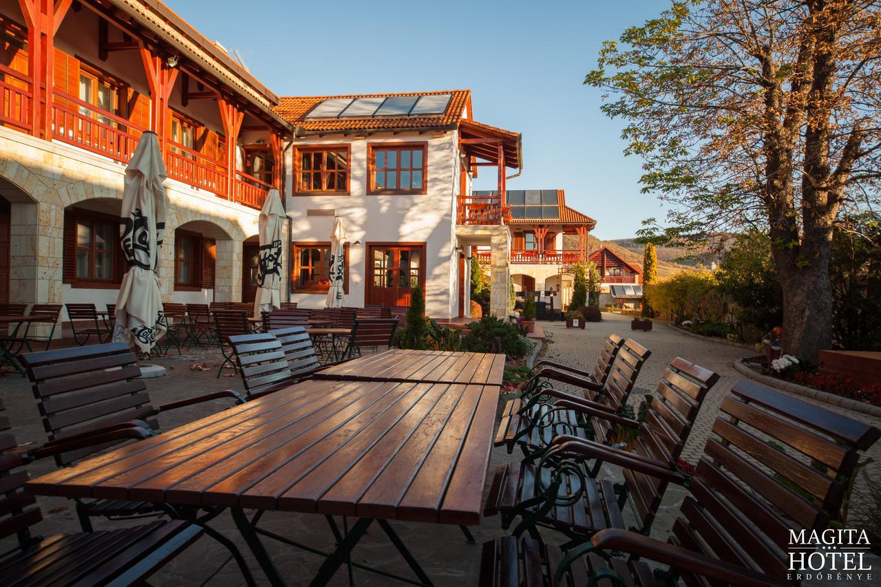 Magita Hotel Basko Екстериор снимка