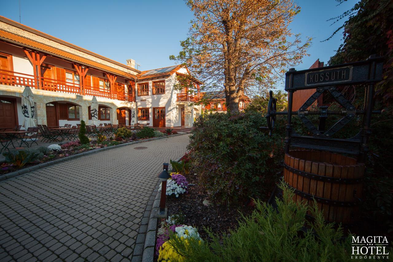 Magita Hotel Basko Екстериор снимка