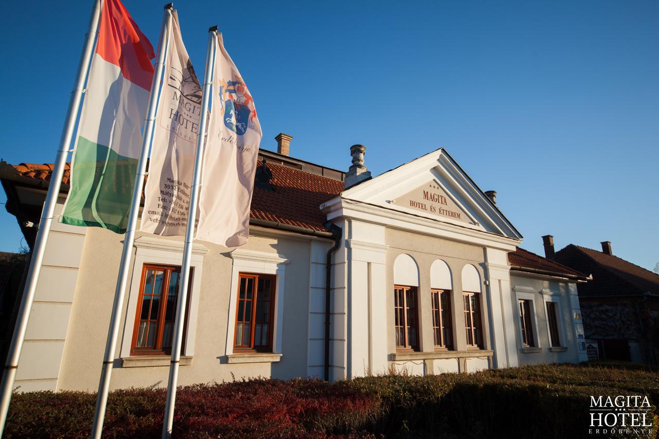 Magita Hotel Basko Екстериор снимка