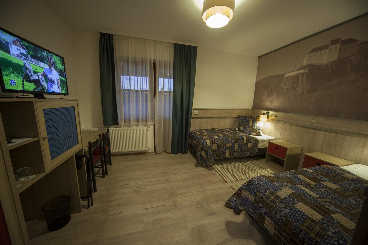 Magita Hotel Basko Екстериор снимка