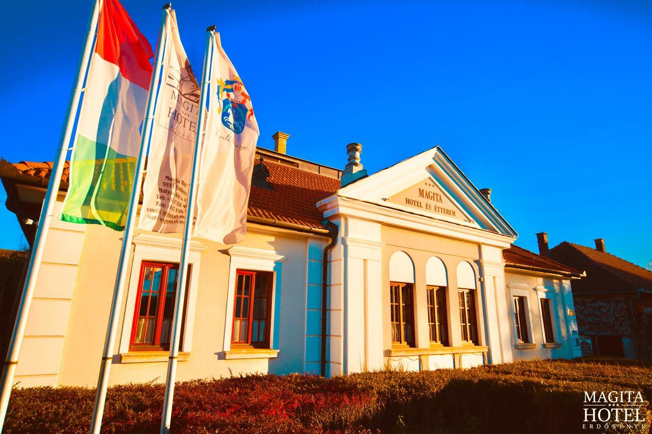 Magita Hotel Basko Екстериор снимка